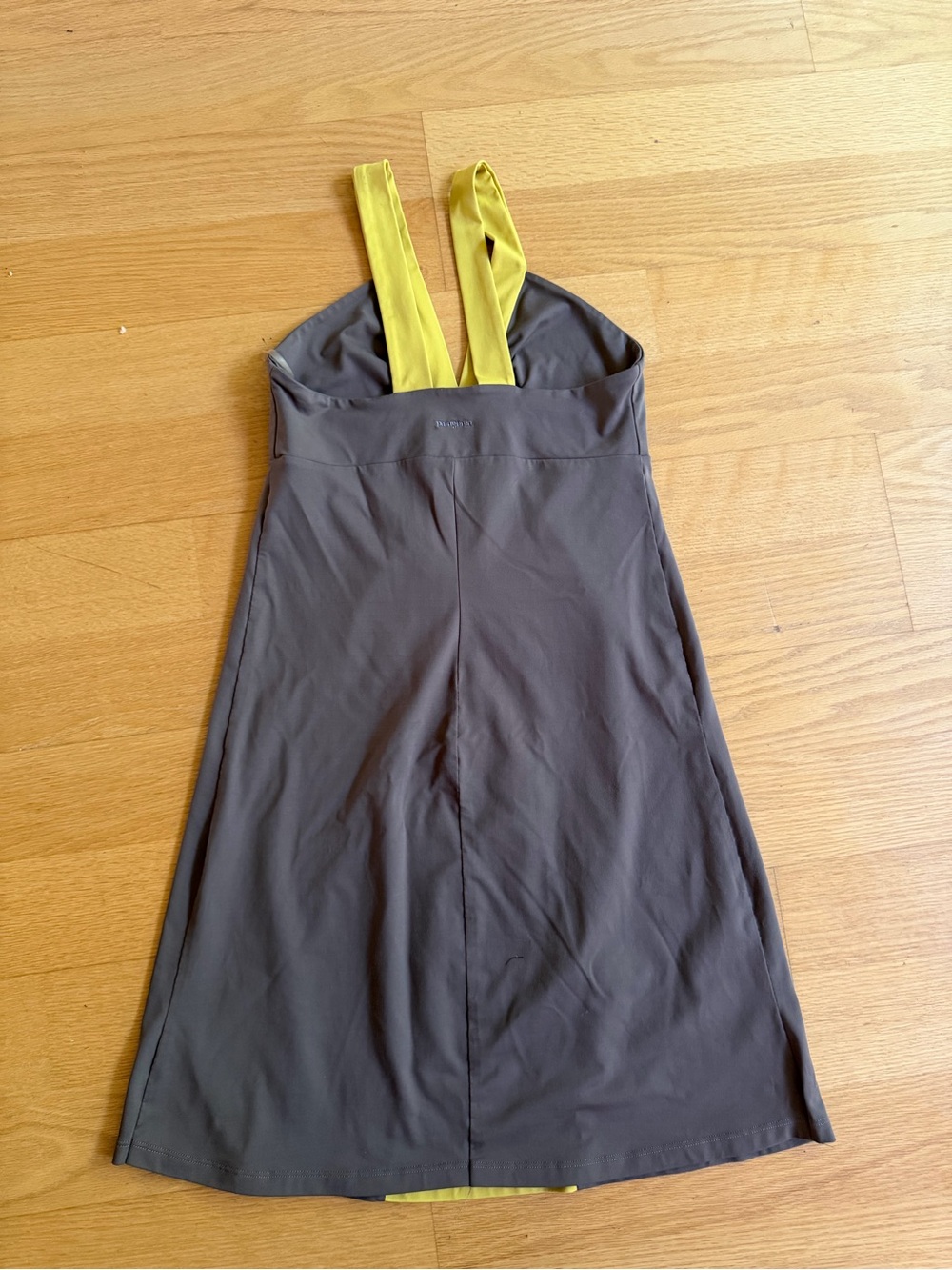 Patagonia Brown and Mustard Yellow Midi Dress - Picture 4 of 4